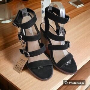 Crevo Macer CW1280-001 Women's 10 Black Leather Slip-On Buckle Heeled Sandals